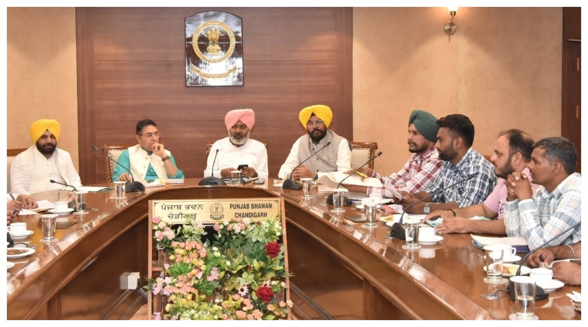 Photo of Punjab : कर्मचारियों की सुरक्षा को प्राथमिकता देने को लेकर पंजाब कैबिनेट सब-कमेटी ने पी.एस.पी.सी.एल. को दिए निर्देश