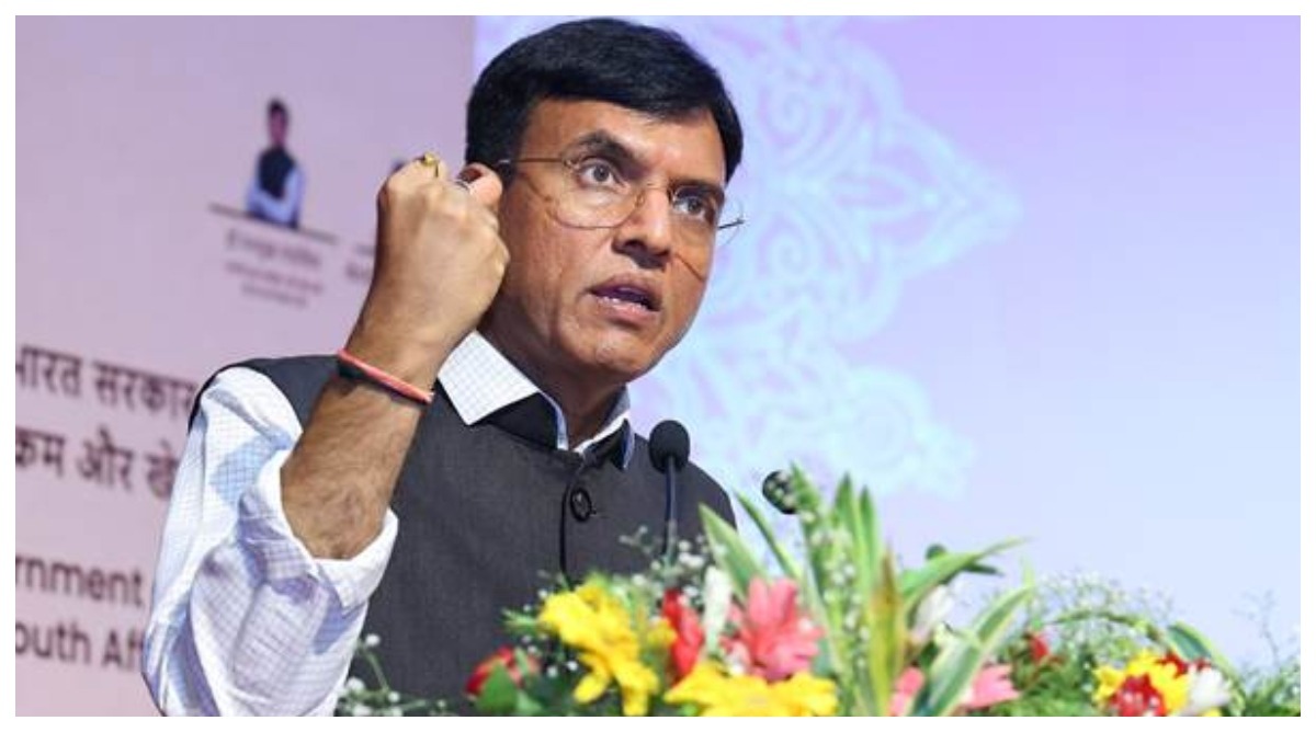 Photo of Madhya Pradesh : हम जब विकसित भारत का संकल्प लेकर चलते हैं तब देश के हर नागरिक को स्वस्थ रहना जरूरी : मनसुख मंडाविया