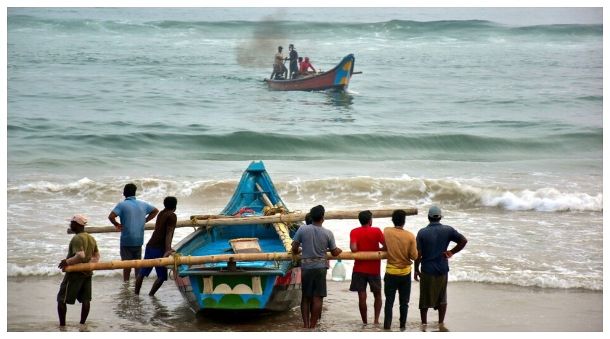 Photo of Cyclone Dana : आ रहा चक्रवाती तूफान दाना, बंगाल और ओडिशा में अलर्ट