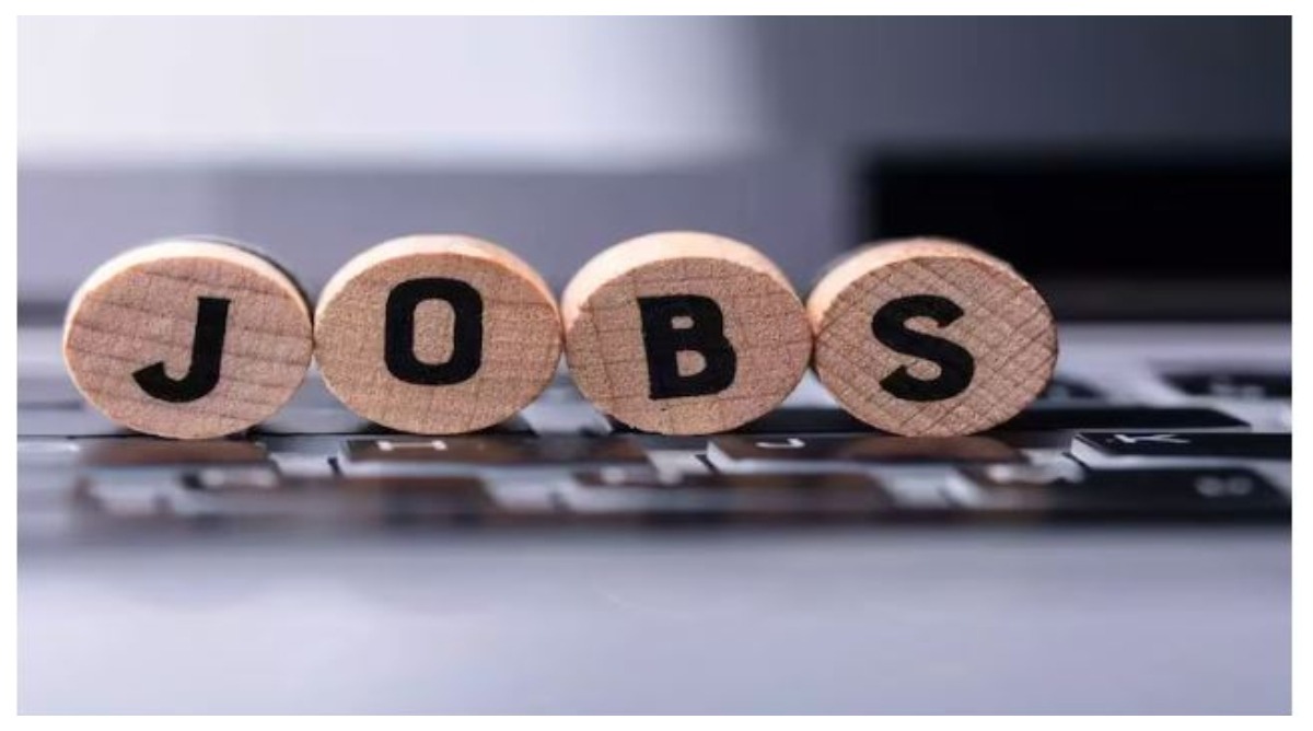 Photo of Railway Jobs : रेलवे में इन पदों पर भर्ती, जानें कैसे करें आवेदन