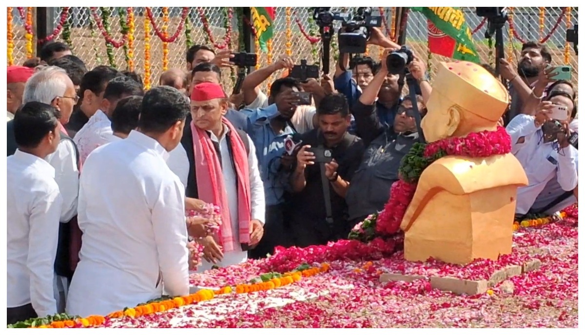 Photo of Death Anniversary : मुलायम सिंह यादव की पुण्यतिथि आज, अखिलेश यादव ने दी श्रद्धांजलि