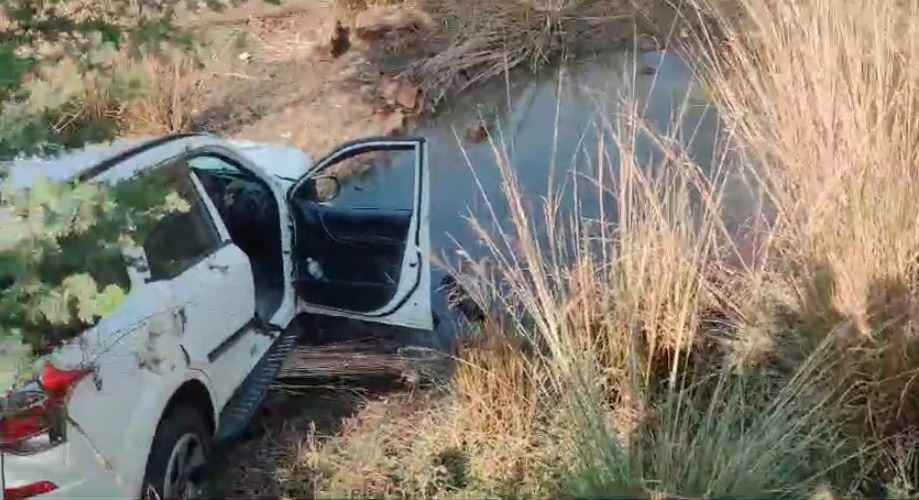 Photo of UP News : श्रावस्ती में भीषण सड़क हादसा कार ने टेंपो में मारी टक्कर, 5 की मौत, कई गंभीर रूप से घायल