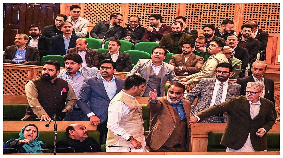 Photo of जम्मू-कश्मीर विधानसभा में हंगामे के बीच अनुच्छेद 370 की बहाली पर प्रस्ताव किया पारित
