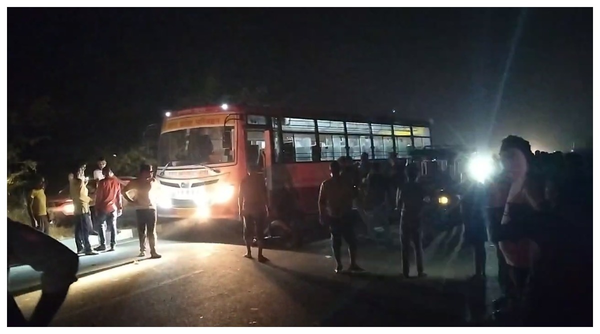 Photo of Hardoi News: एक ही जगह पर 2 सड़क हादसे, 2 घण्टे में 2 की मौत और दर्जनों लोग घायल