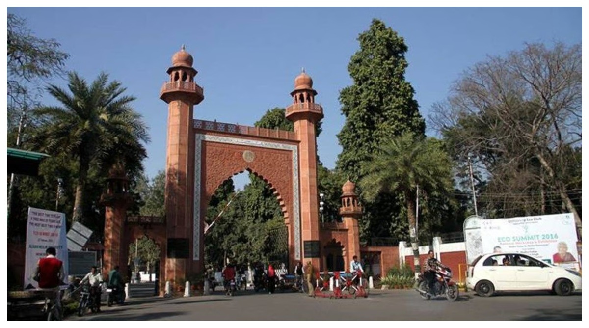 Photo of Article 30 के तहत AMU का अल्पसंख्यक दर्जा फिलहाल रहेगा बरकरार, दूसरी बेंच करेगी फैसला