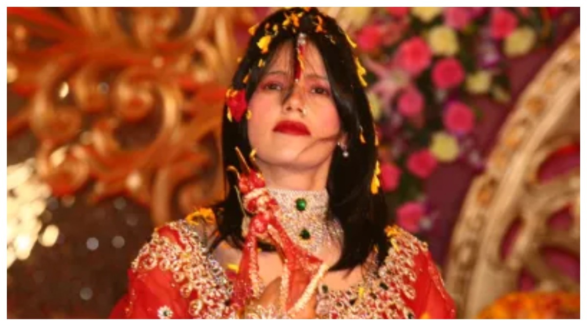 Photo of राधे मां कर रहीं CM योगी के बयान का समर्थन, कहा “एकजुटता में ताकत है…”