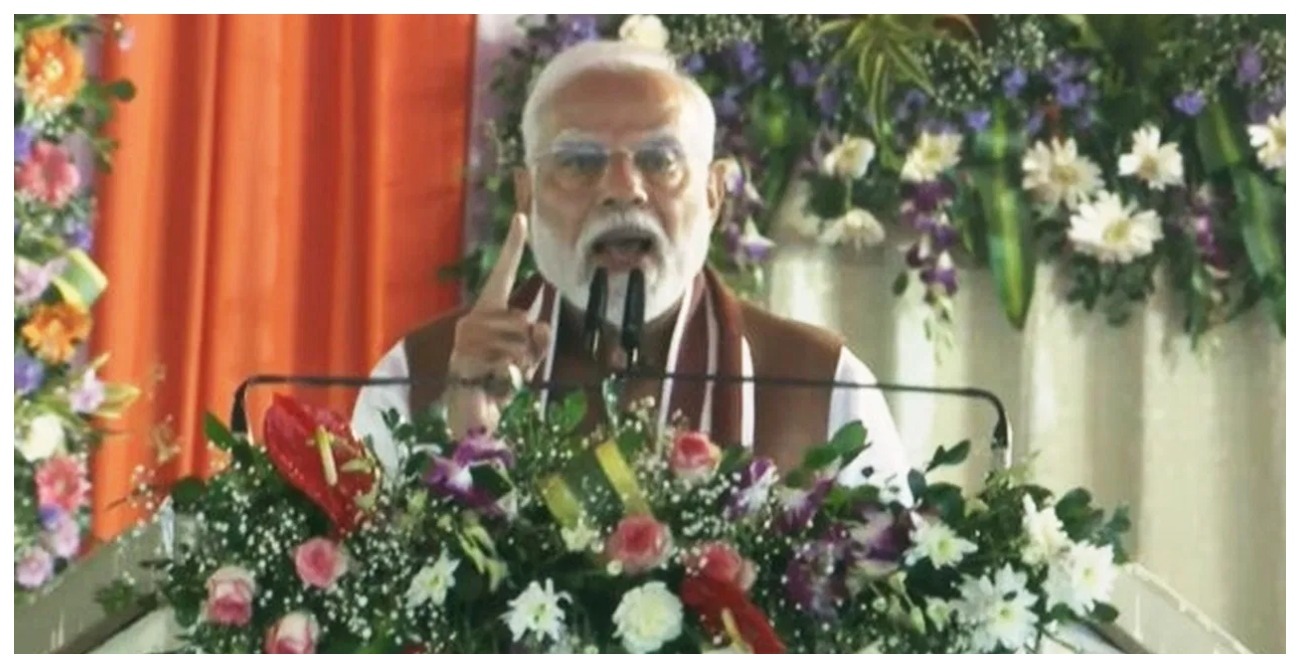 Photo of PM मोदी ने दरभंगा एम्स का किया उद्घाटन, बोले “हर गरीब व्यक्ति तक अच्छी स्वास्थ्य सुविधाएं…”