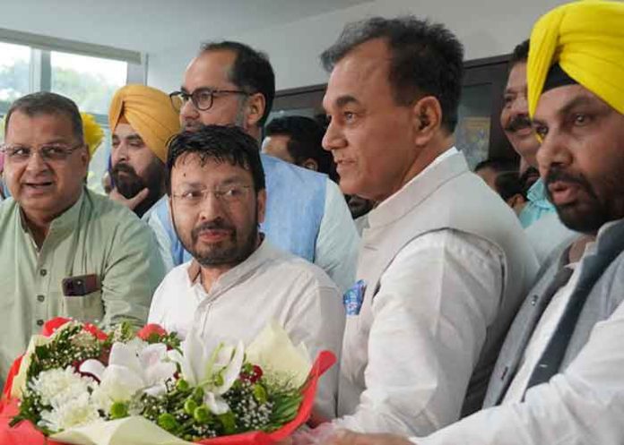 Photo of Punjab News: स्थानीय निकाय मंत्री ने नगर सुधार ट्रस्टों के समूह चेयरमैनों और ई.ओज़ के साथ बैठक में तालमेल पर दिया जोर