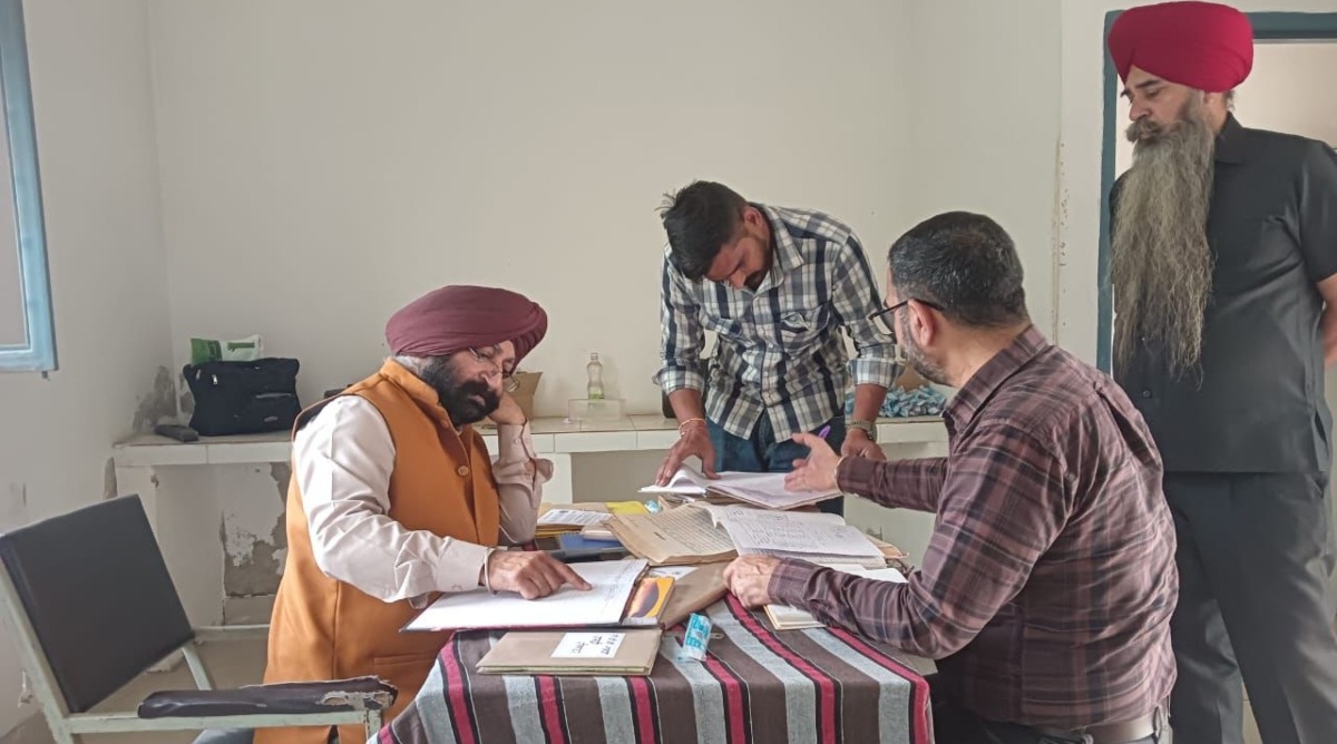 Photo of मुंह-खुर की बीमारी से बचाव के लिए 18 दिनों में 48 प्रतिशत से अधिक पशुओं का टीकाकरण : गुरमीत सिंह खुड्डियां