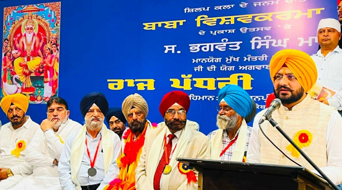 Photo of कैबिनेट मंत्री तरुनप्रीत सिंह सौंद ने की भगवान विश्वकर्मा जी के दिखाए मार्ग पर चलने अपील की