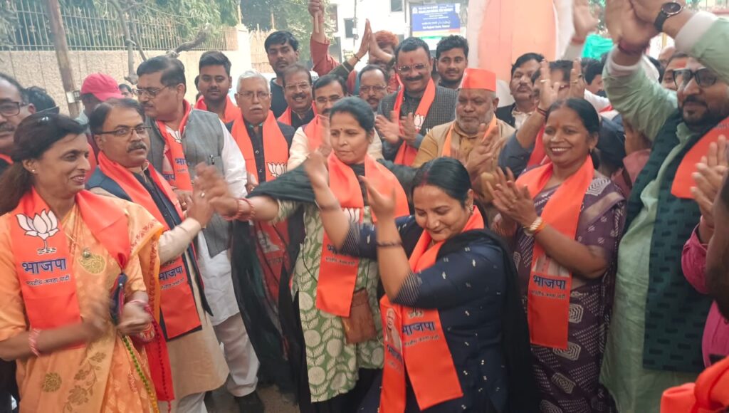 Photo of UP News: जनता ने ठग को पहचान लिया, यूपी उपचुनाव में मिली जीत के बाद बीजेपी नेता का अखिलेश यादव पर तंज,कही ये बात