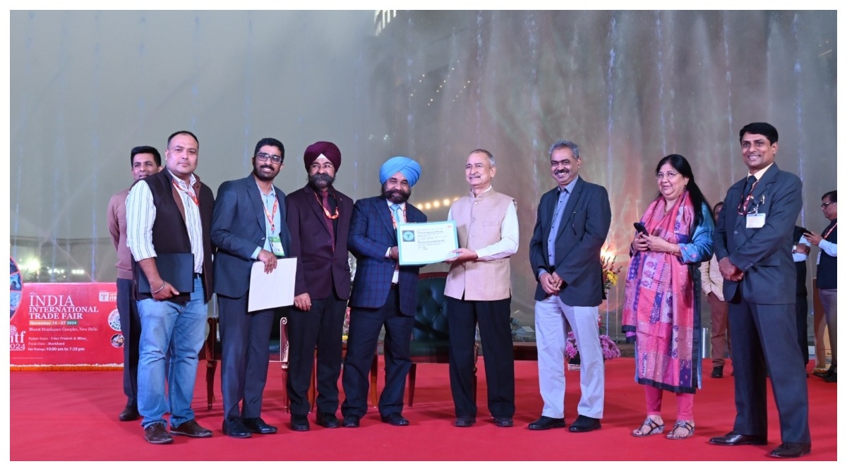 Photo of Punjab : पंजाब पवेलियन ने व्यापार मेला 2024 में जीते विषय की उत्कृष्ट प्रस्तुति और प्रदर्शन के लिए विशेष प्रशंसा मेडल