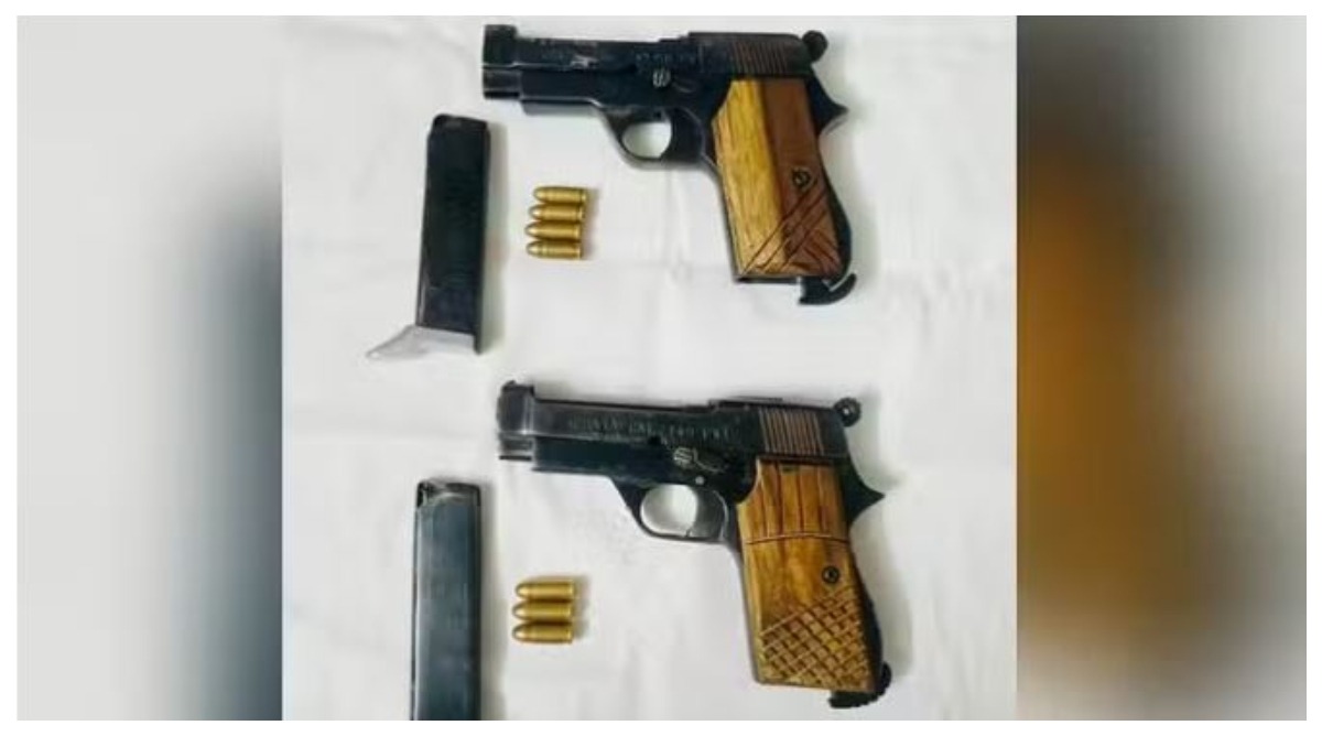 Photo of Punjab : पंजाब पुलिस की ओर से दविंदर बंबीहा गैंग के दो सदस्यों की गिरफ्तारी; दो पिस्तौल बरामद
