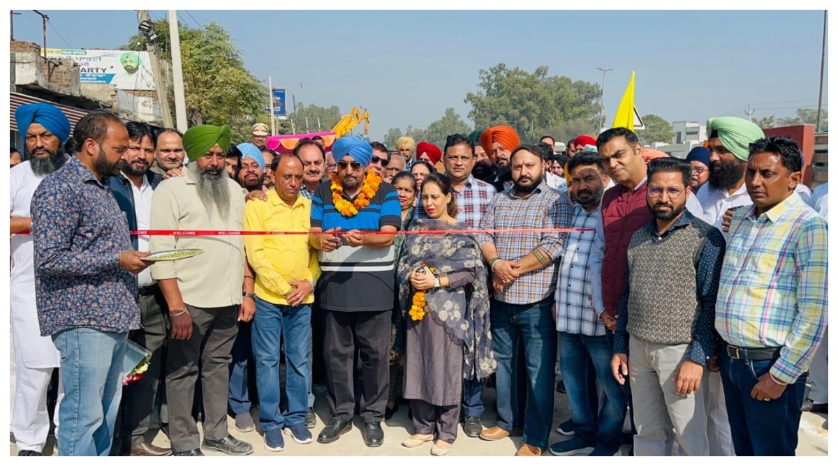 Photo of Punjab : विधायक कुलजीत सिंह रंधावा ने ट्रक यूनियन के पास बने नए कॉजवे का किया उद्घाटन