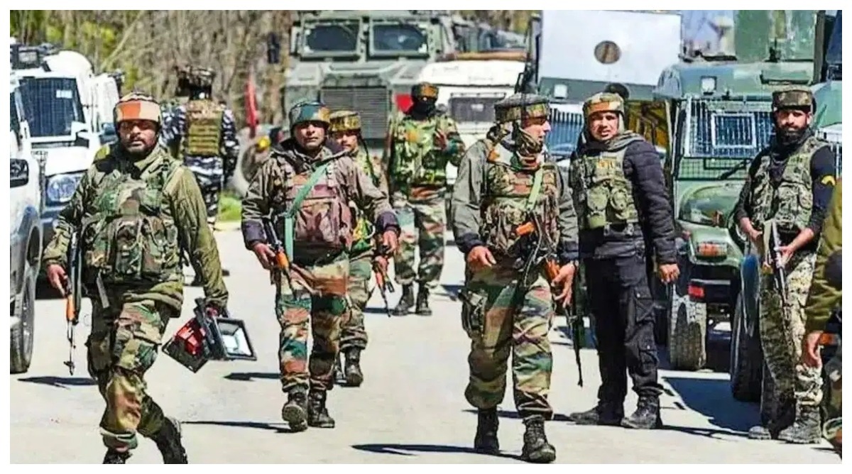 Photo of Jammu – Kashmir : किश्तवाड़ में आतंकियों और सुरक्षाबलों के बीच मुठभेड़, सर्च ऑपरेशन जारी