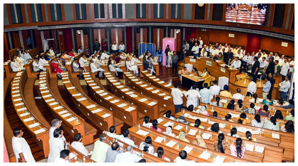 Photo of Delhi : दिल्ली नगर निगम के महापौर और उप महापौर के लिए वोटिंग जारी