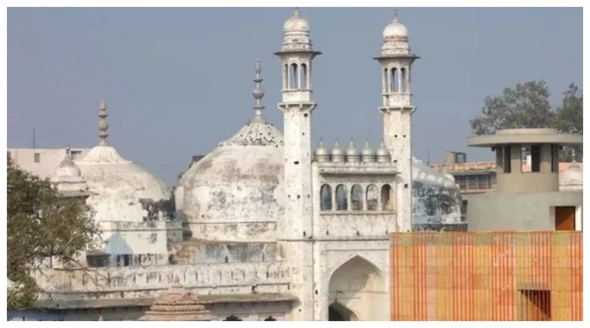 Photo of Gyanvapi controversy : सुप्रीम कोर्ट में होगी सुनवाई, हाईकोर्ट में 15 मामलों के ट्रांसफर की मांग