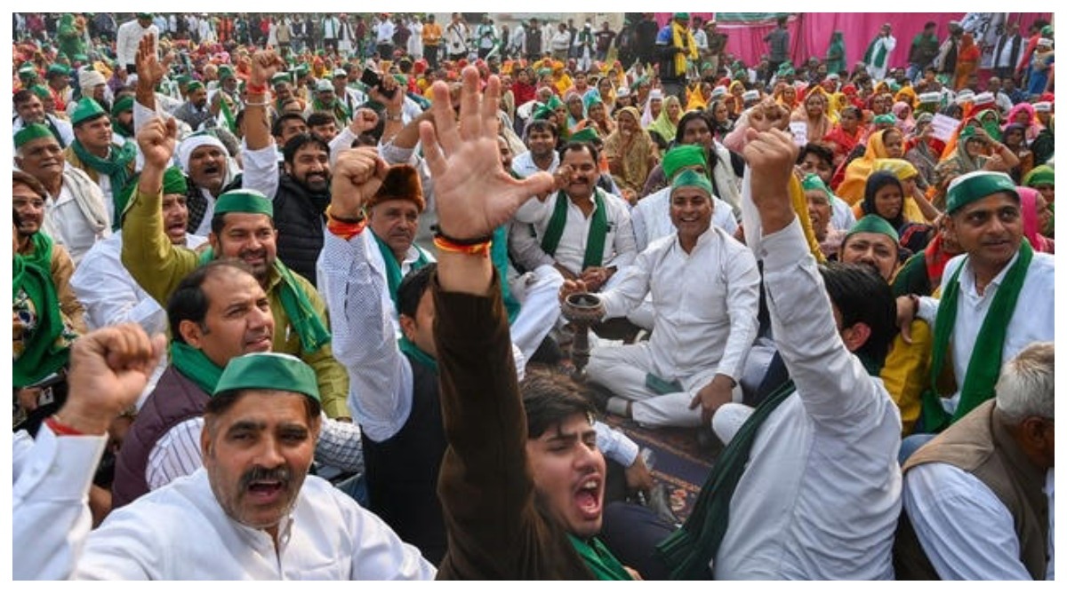 Photo of दिल्ली में आज हजारों किसान करेंगे संसद का घेराव, सरकार ने दी पैदल मार्च की अनुमति