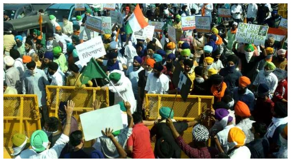 Photo of सड़क पर उतरे किसान, क्या है विवाद की जड़?