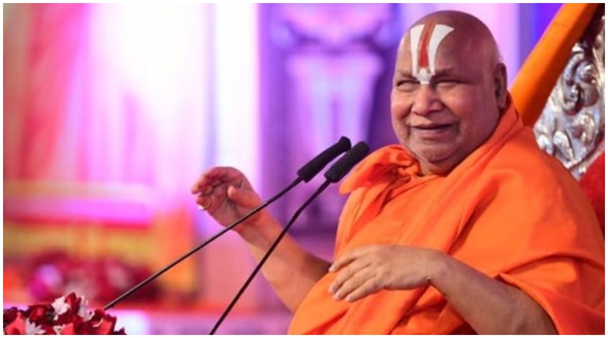 Photo of मोहन भागवत के बयान से असहमत स्वामी रामभद्राचार्य, कहा “वह राजनीतिक फायदे के लिए बयान…”