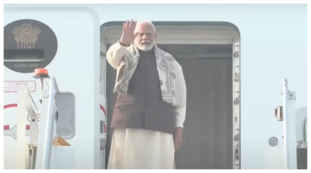 Photo of प्रधानमंत्री मोदी दो दिन के दौरे पर पहुंचे कुवैत, हवाई अड्डे पर किया गया भव्य स्वागत