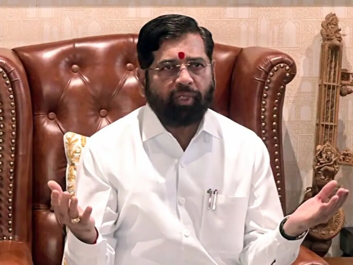 Photo of Maharashtra : जनता मुझे ही सीएम चाहती है : एकनाथ शिंदे, नए CM के नाम का एलान आज संभव