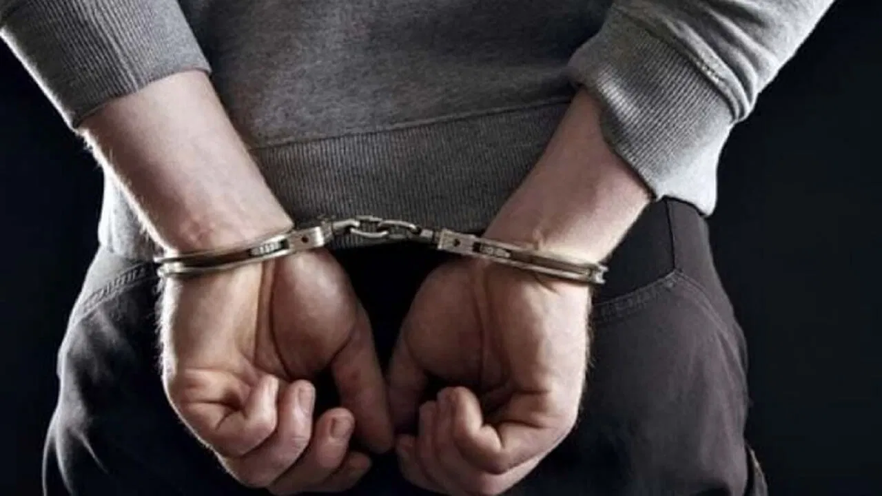 Photo of पंजाब पुलिस द्वारा पाकिस्तान ISI से समर्थन प्राप्त आतंकवादी मॉड्यूल के नाबालिग समेत दो सदस्य गिरफ्तार; दो हैंड ग्रेनेड, एक पिस्तौल बरामद