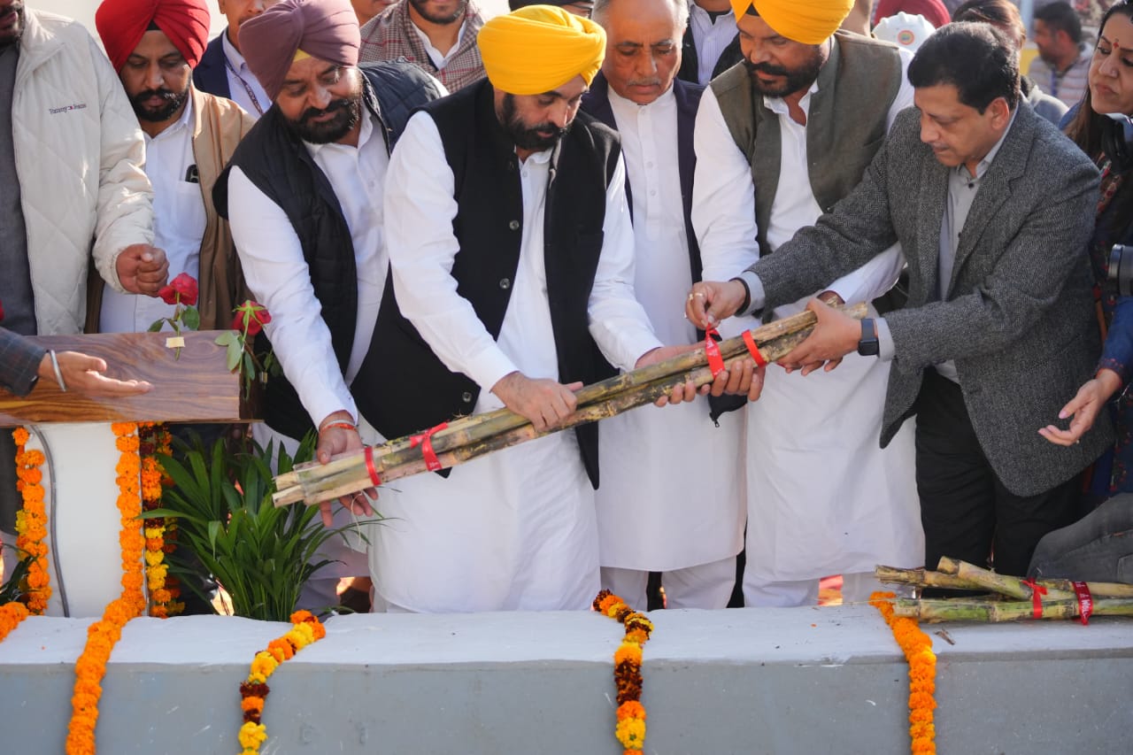 Photo of Punjab : रिवायती पार्टियों ने सरहदी क्षेत्र के जांबाज लोगों की पीठ में छुरा घोंपा : मुख्यमंत्री