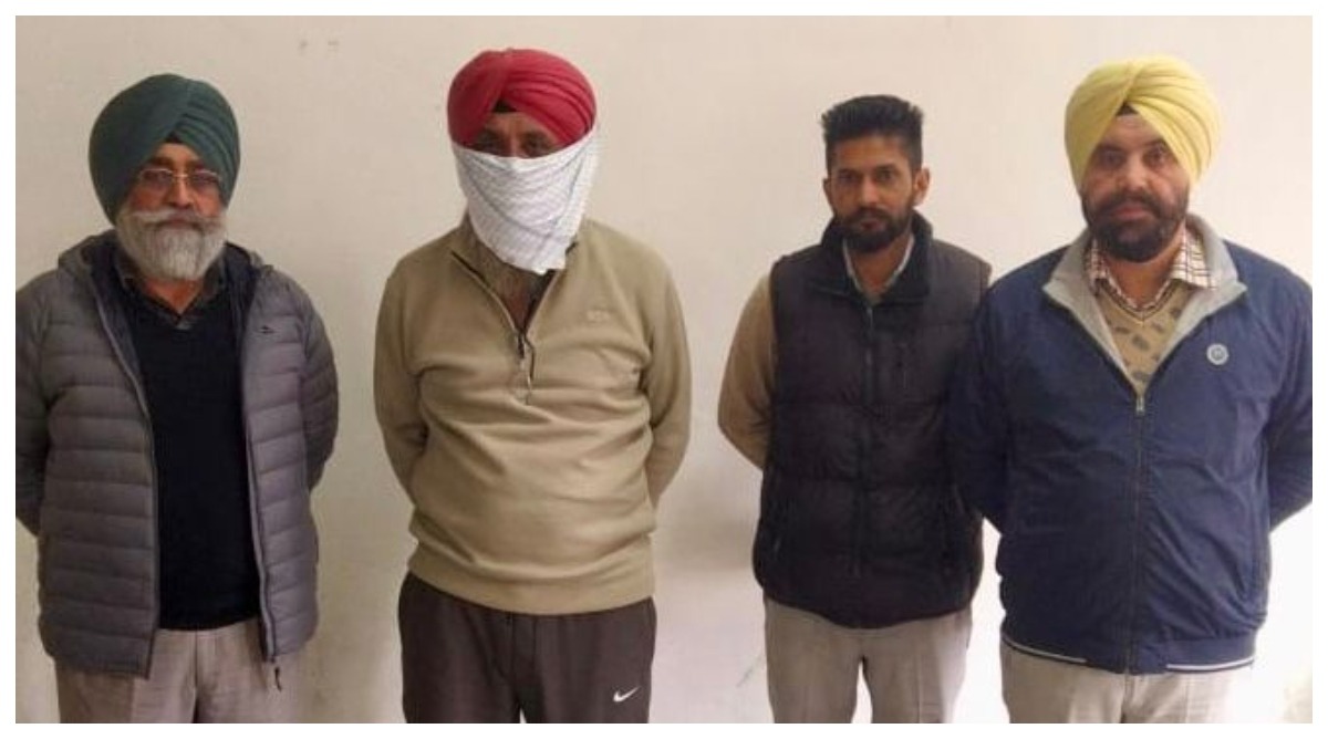 Photo of Punjab : 10,000 रुपये रिश्वत लेने वाला सब – इंस्पेक्टर विजिलेंस ब्यूरो द्वारा गिरफ्तार