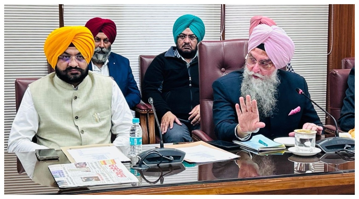 Photo of Punjab : स्पीकर संधवां ने की दीवान टोडर मल हेरिटेज फाउंडेशन, शिरोमणि कमेटी और पंजाब पर्यटन व पुरातत्व विभाग के अधिकारियों के साथ बैठक