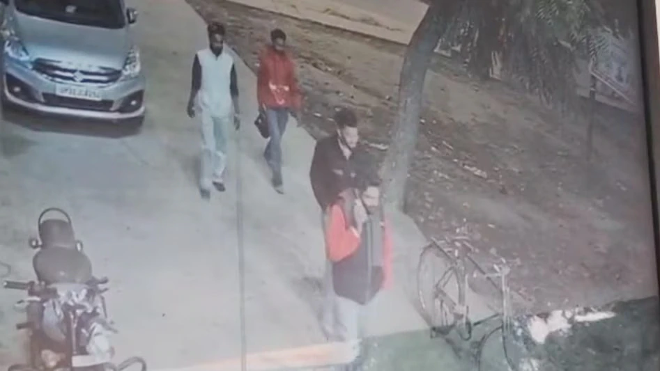 Photo of पीलीभीत एनकाउंटर में मारे गए आतंकियों की लंदन से हो रही थी मदद, दस लाख के इनामी ने भेजे थे फर्जी आधार