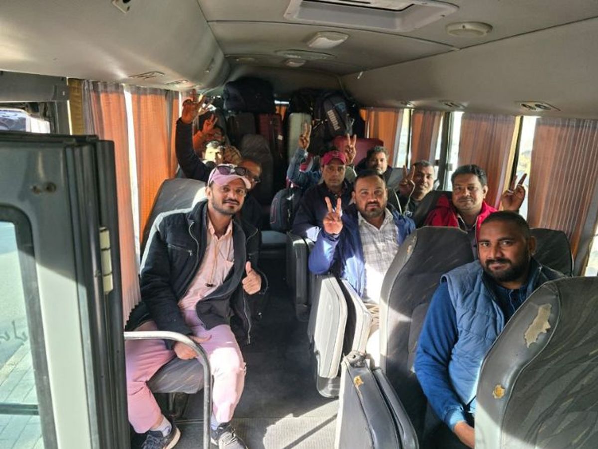 Photo of Syria : सीरिया में असद के पतन के बाद, 75 भारतीयों को निकाला गया