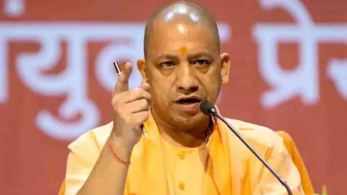 Photo of उत्तर प्रदेश में प्रशासनिक फेरबदल, कई जिलों के डीएम बदले, 31 IAS अधिकारियों का तबादला