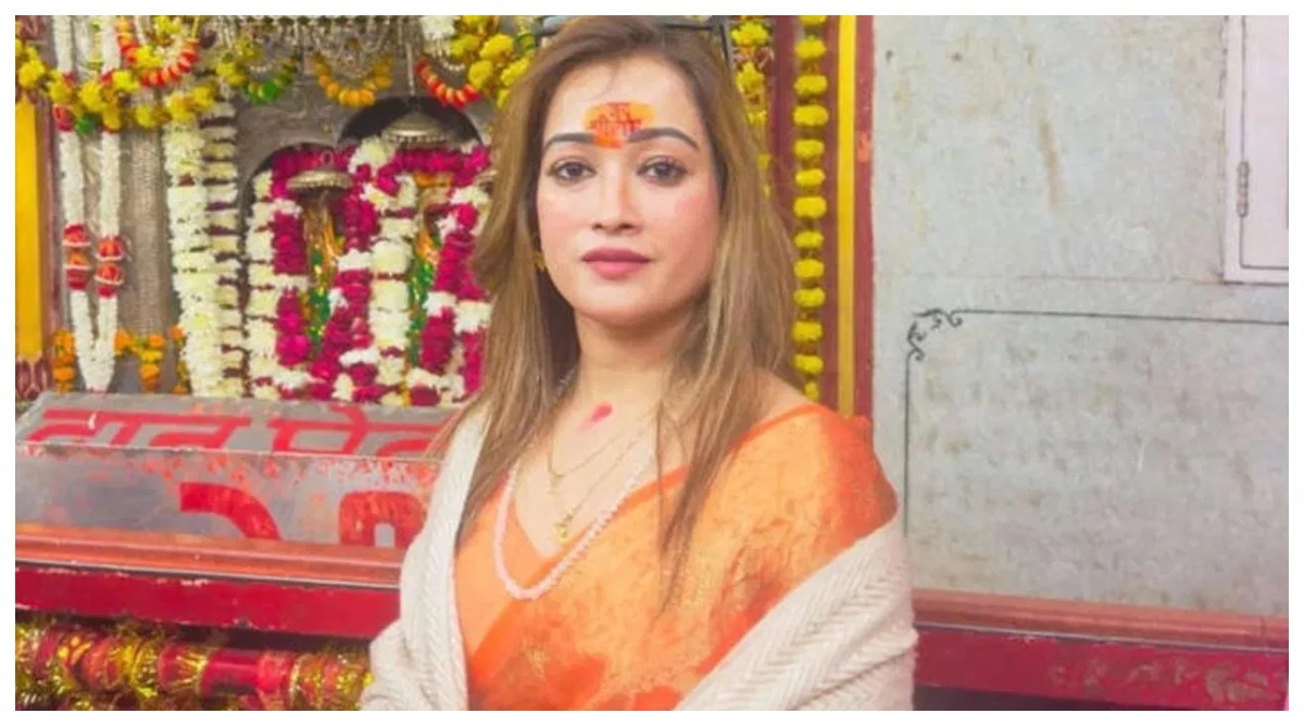 Photo of वेश-भूषा को लेकर उठते विवादों पर हर्षा रिछारिया ने कहा, “सनातन से जुड़ने के लिए क्या सबकुछ छोड़ना पड़ता है”