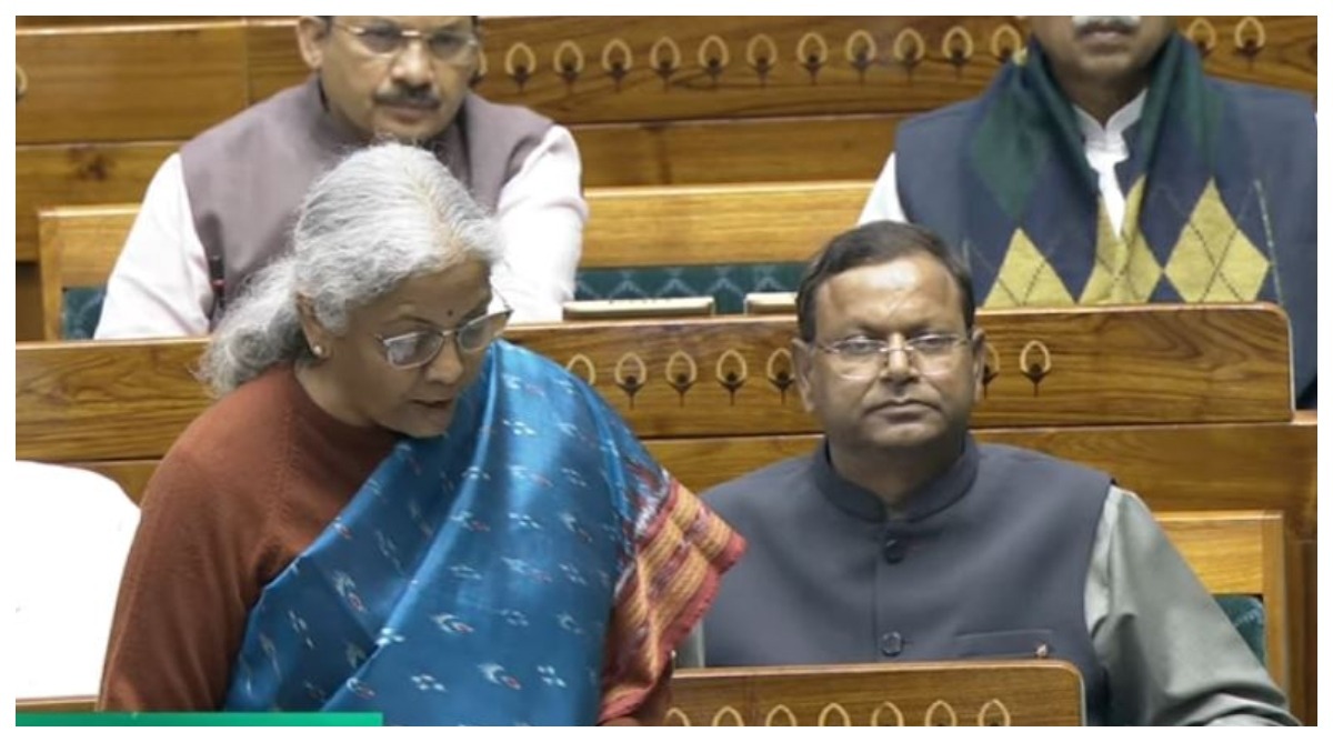 Photo of Economic Survey 2024 : वित्त मंत्री निर्मला सीतारमण ने आर्थिक सर्वेक्षण 2024 किया पेश