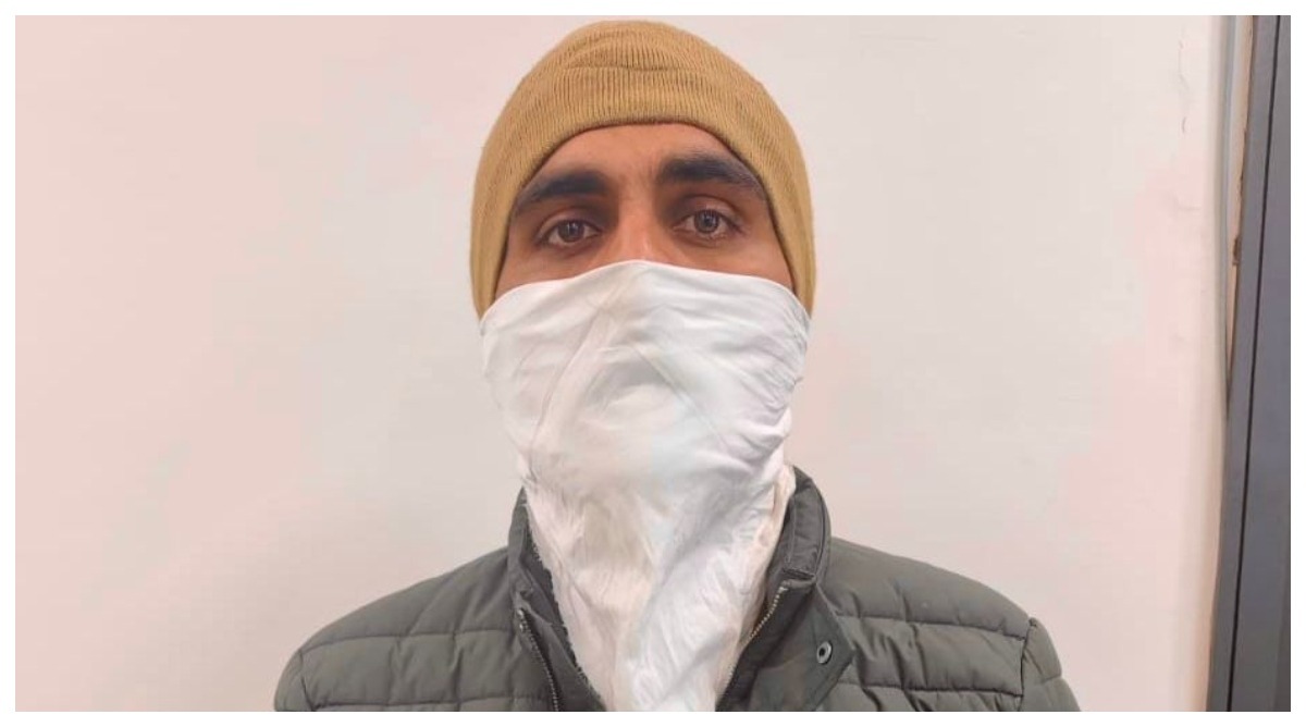Photo of ट्रांसपोर्टरों से लाखों रुपये की रिश्वत लेने वाला क्षेत्रीय परिवहन अधिकारी का गनमैन विजीलेंस ब्यूरो द्वारा काबू
