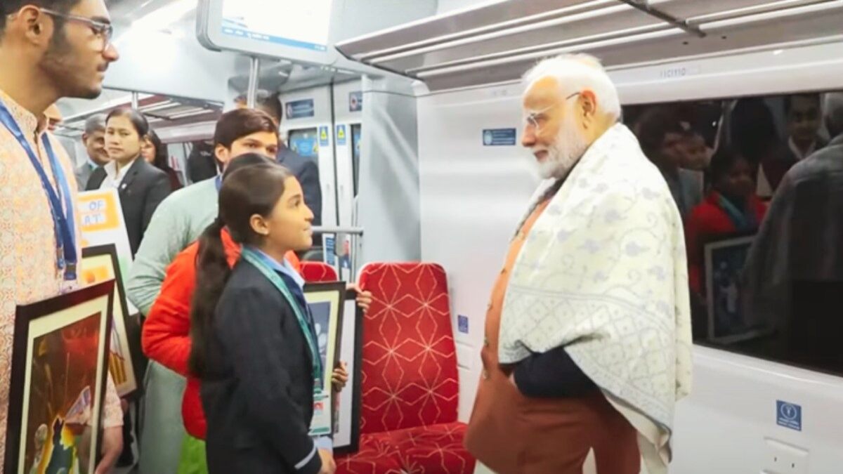 Photo of नमो भारत कॉरिडोर का पीएम मोदी ने किया उद्घाटन, रैपिड रेल में किया सफर