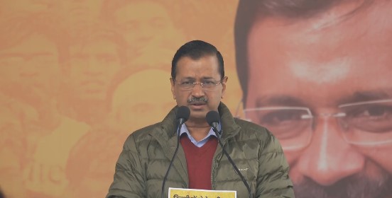 Photo of अरविंद केजरीवाल ने जारी किया घोषणा पत्र, कहा- हम जुमले नहीं कहते, हम जो कहते हैं, वह करके दिखाते हैं