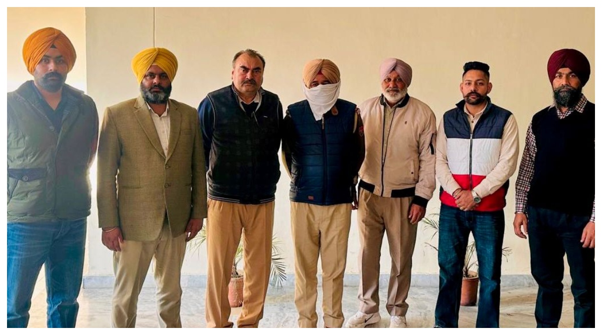 Photo of विजिलेंस ब्यूरो ने 5000 रुपये की रिश्वत लेते हुए एएसआई को किया गिरफ्तार