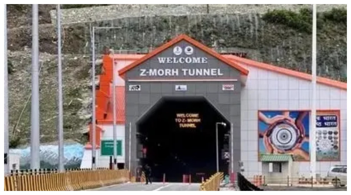 Photo of जम्मू-कश्मीर को बड़ी सौगात, PM मोदी ने Z-Morh टनल का किया उद्घाटन