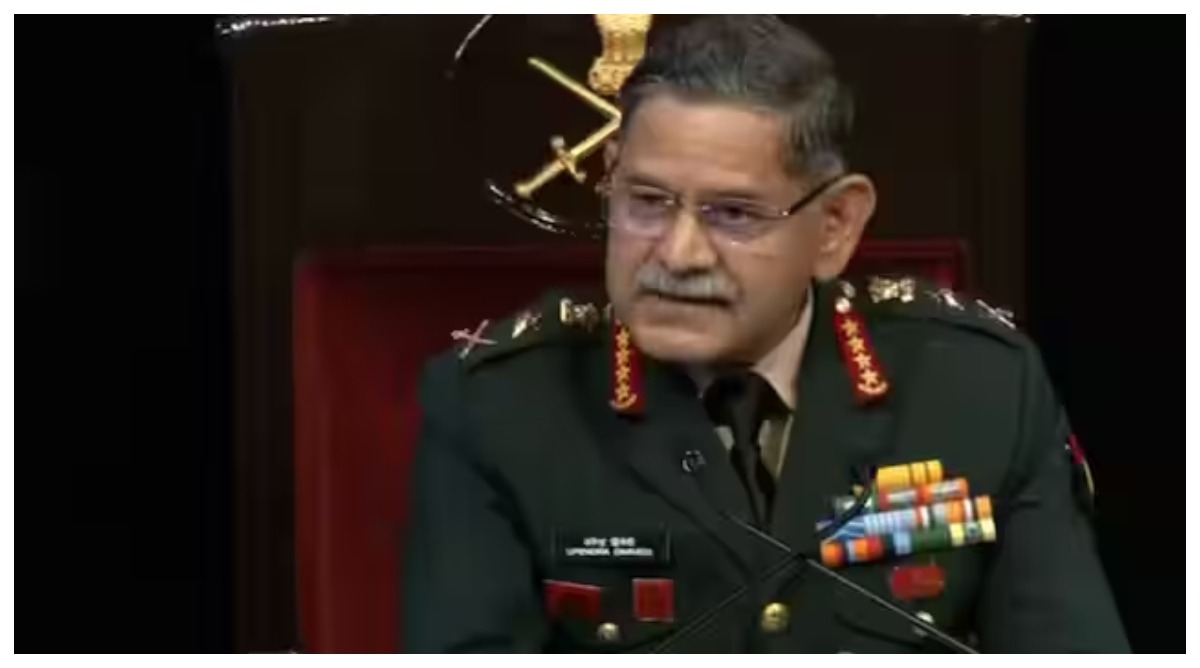 Photo of हम बांग्लादेश के साथ तभी बात कर सकते हैं जब वहां निर्वाचित सरकार हो : सेना प्रमुख जनरल उपेंद्र द्विवेदी