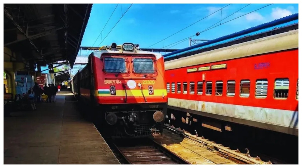 Photo of महाकुंभ के मद्देनजर यात्रियों के लिए चलाई जाएंगी 300 से ज्यादा ट्रेनें, इनमे 80 स्पेशल ट्रेन शामिल