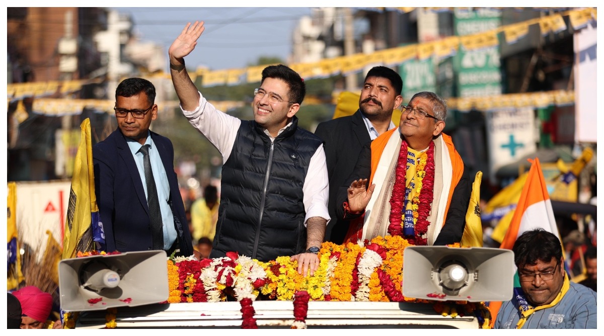 Photo of आदर्श नगर में आप सांसद राघव चड्ढा का भव्य रोड शो, जनता ने लिया केजरीवाल को तीसरी बार जिताने का संकल्प