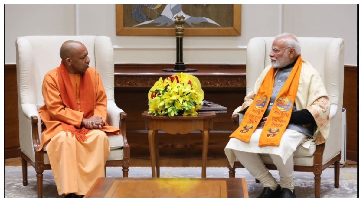 Photo of सीएम योगी ने पीएम मोदी से की मुलाकात, महाकुंभ आने का दिया निमंत्रण