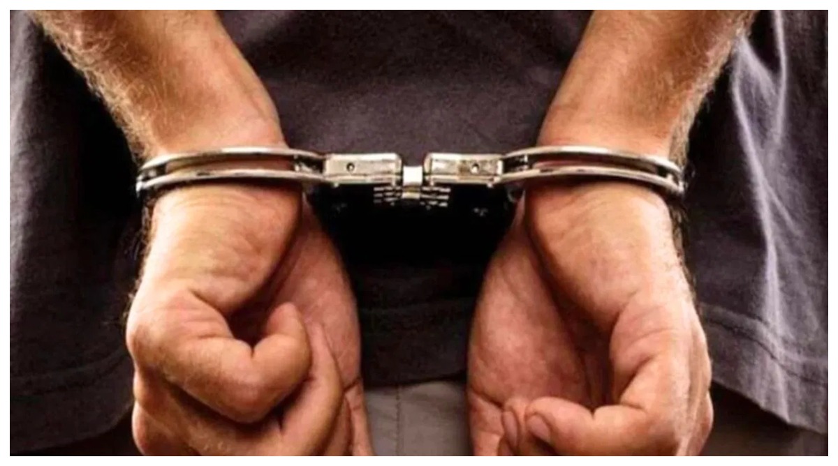 Photo of अवैध बांग्लादेशियों के खिलाफ केरल पुलिस का बड़ा एक्शन, 27 बांग्लादेशी नागरिक गिरफ्तार