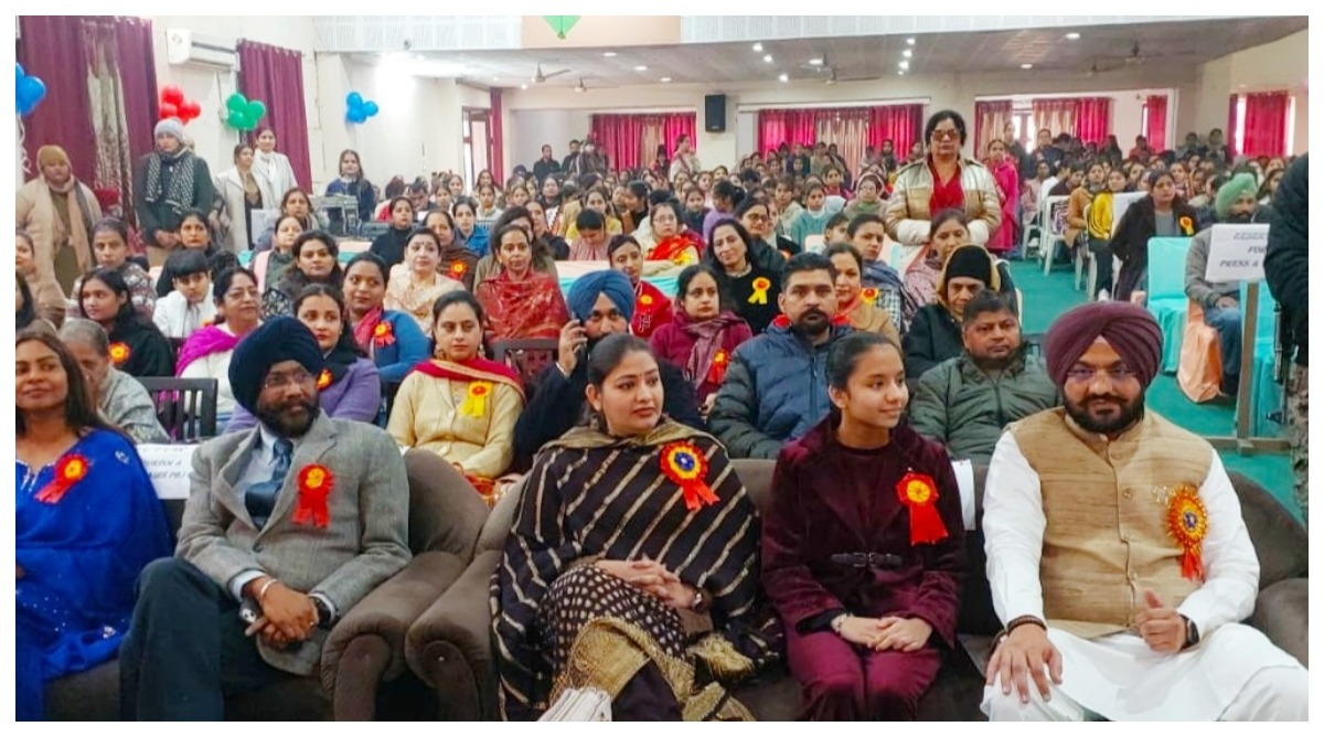 Photo of पंजाब सरकार ने राज्य की बेटियों- बहनों के लिए बजट में विशेष हिस्सा रखा – तरुनप्रीत सिंह सौंद