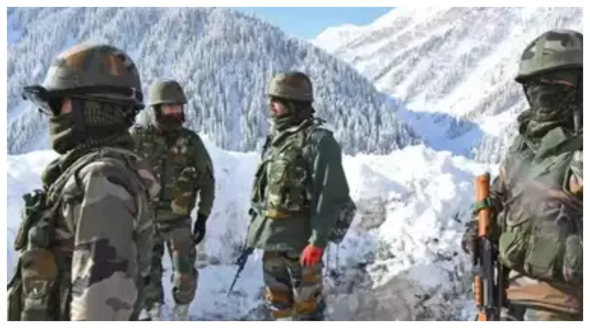 Photo of भारत में सेना दिवस की तैयारियों के बीच चीन ने एलएसी के पास किया युद्ध अभ्यास
