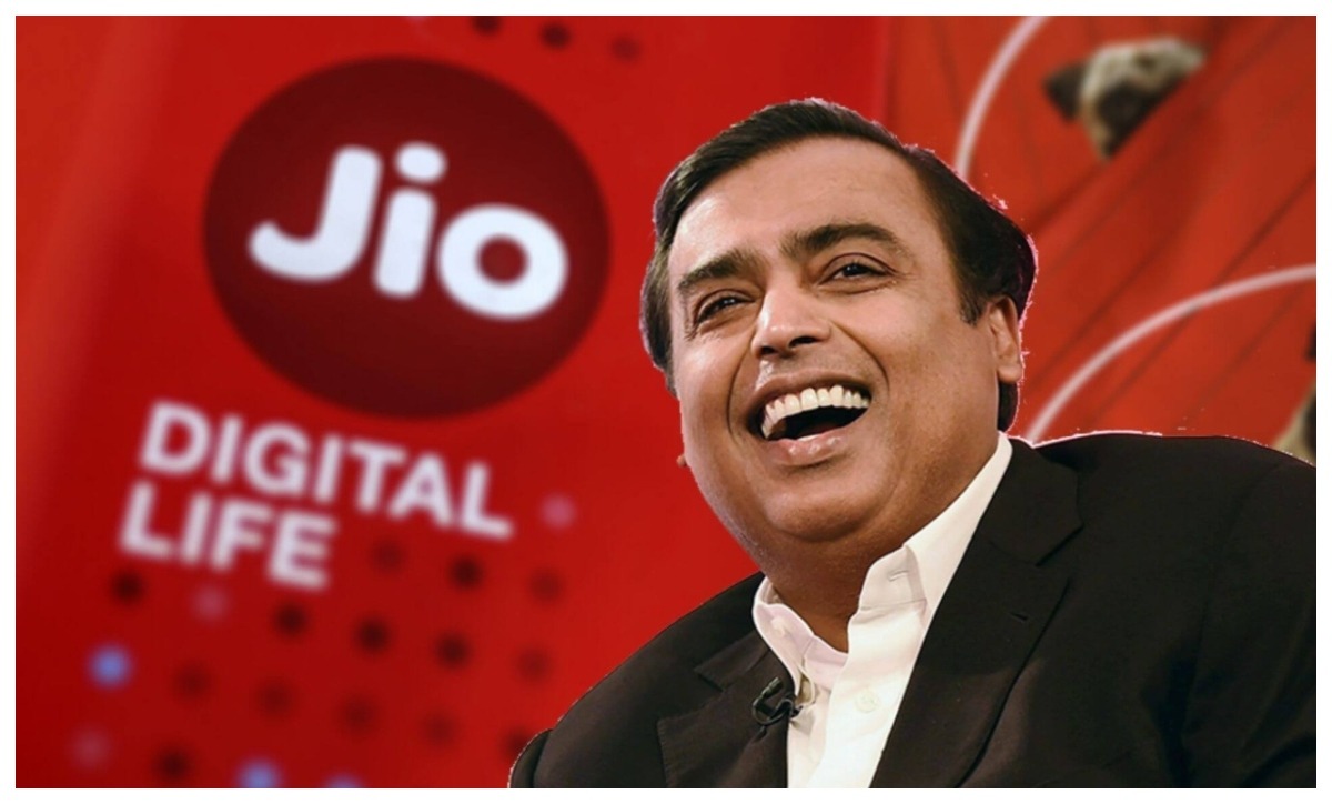 Photo of मुकेश अंबानी ने Jio Bharat पर लॉन्च की ये फ्री सर्विस, मिलेगी PhonePe और Paytm को टक्कर