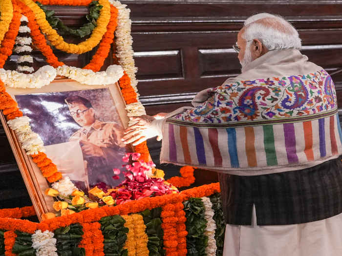 Photo of PM मोदी ने पराक्रम दिवस पर नेताजी सुभाष चंद्र बोस को अर्पित की श्रद्धांजलि, कही ये बात