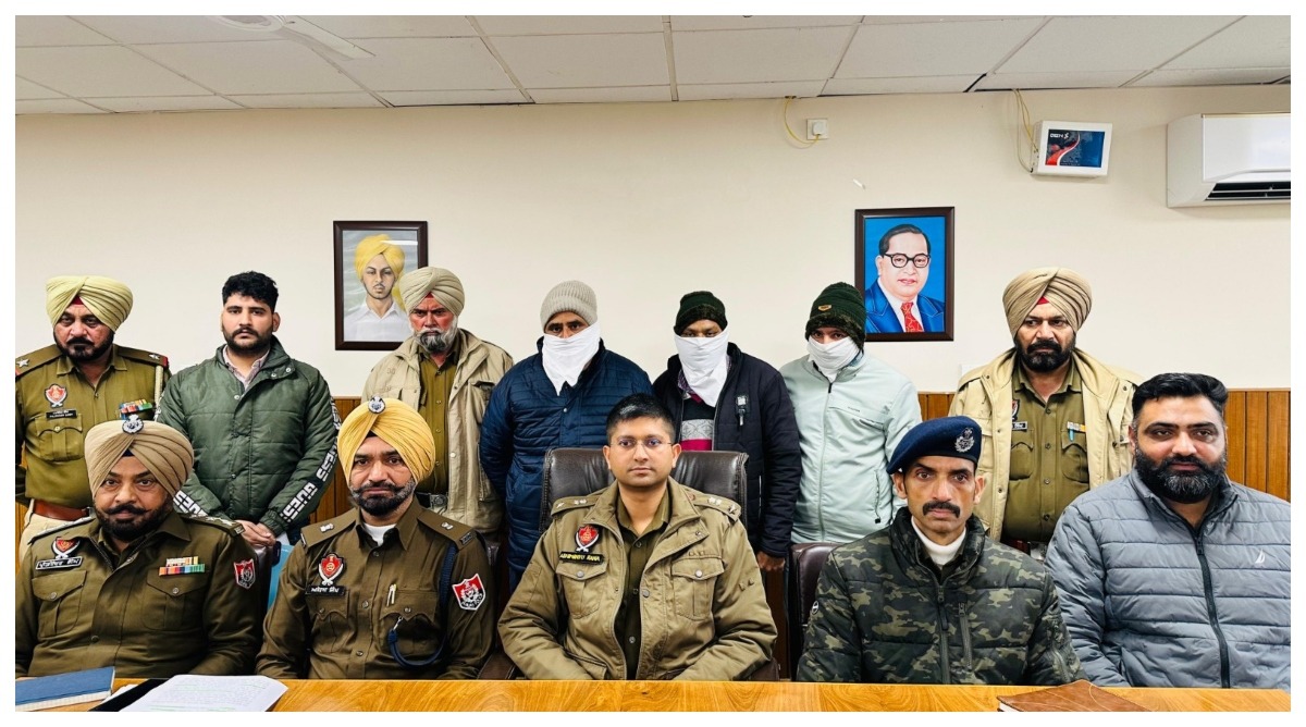 Photo of पंजाब पुलिस ने संक्षिप्त मुठभेड़ के बाद गोलीबारी की घटना में शामिल दो आरोपियों को किया गिरफ्तार, एक पिस्तौल बरामद